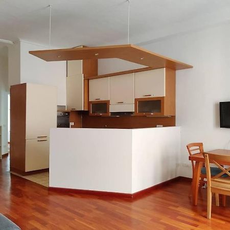 Porta Romana District Suite Милано Екстериор снимка
